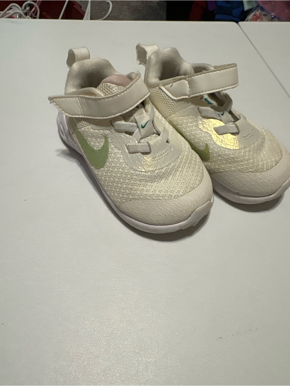 Nike Sneakers // 6c